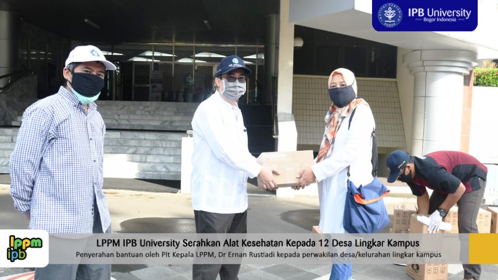 LPPM IPB University Serahkan Alat Kesehatan Kepada 12 Desa Lingkar Kampus BERITA